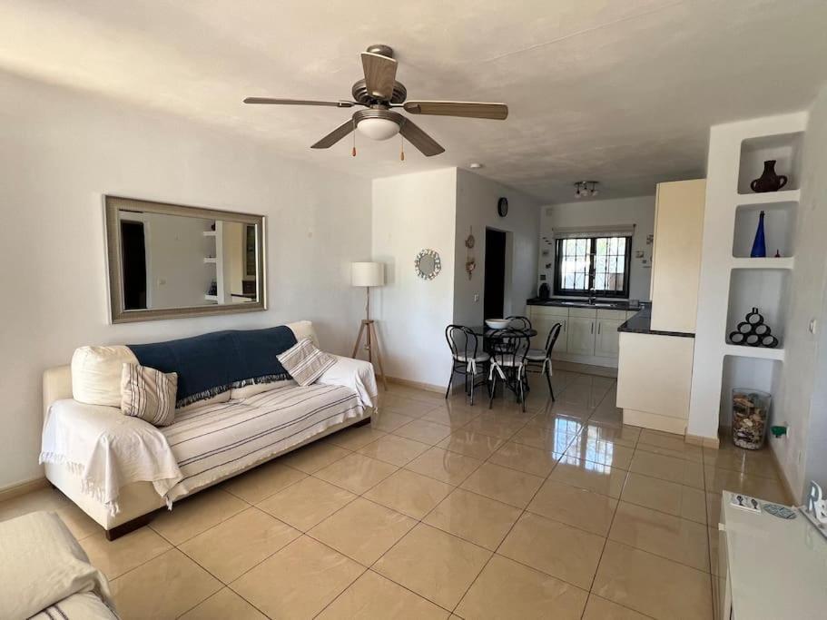 Casa Mo, 2 Bedroom Apartment Close To The Beach Puerto del Carmen  Eksteriør bilde